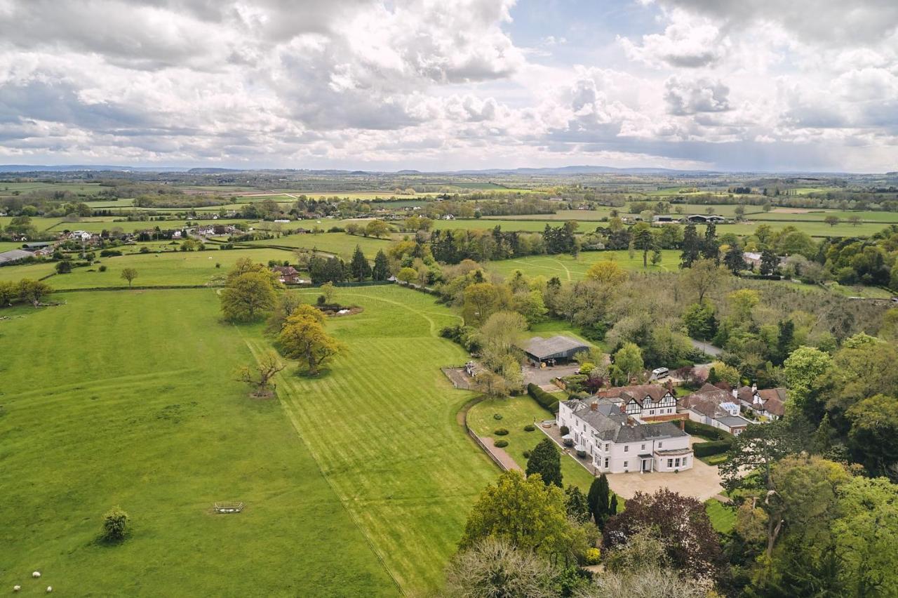 Equestrian Manor Villa Upton-upon-Severn Esterno foto