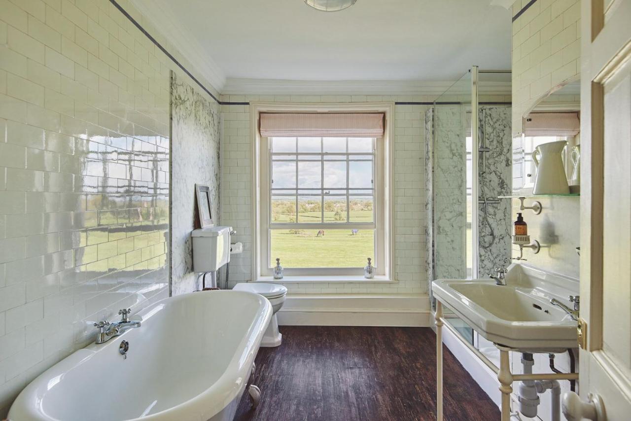 Equestrian Manor Villa Upton-upon-Severn Esterno foto