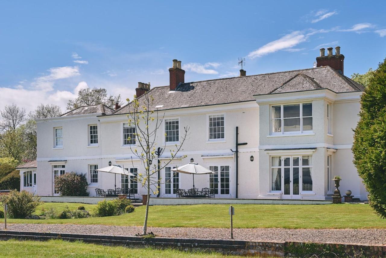 Equestrian Manor Villa Upton-upon-Severn Esterno foto