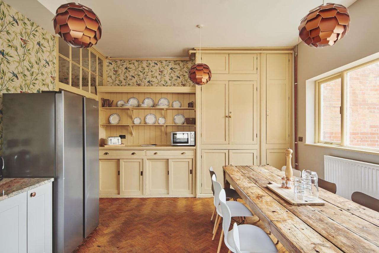 Equestrian Manor Villa Upton-upon-Severn Esterno foto